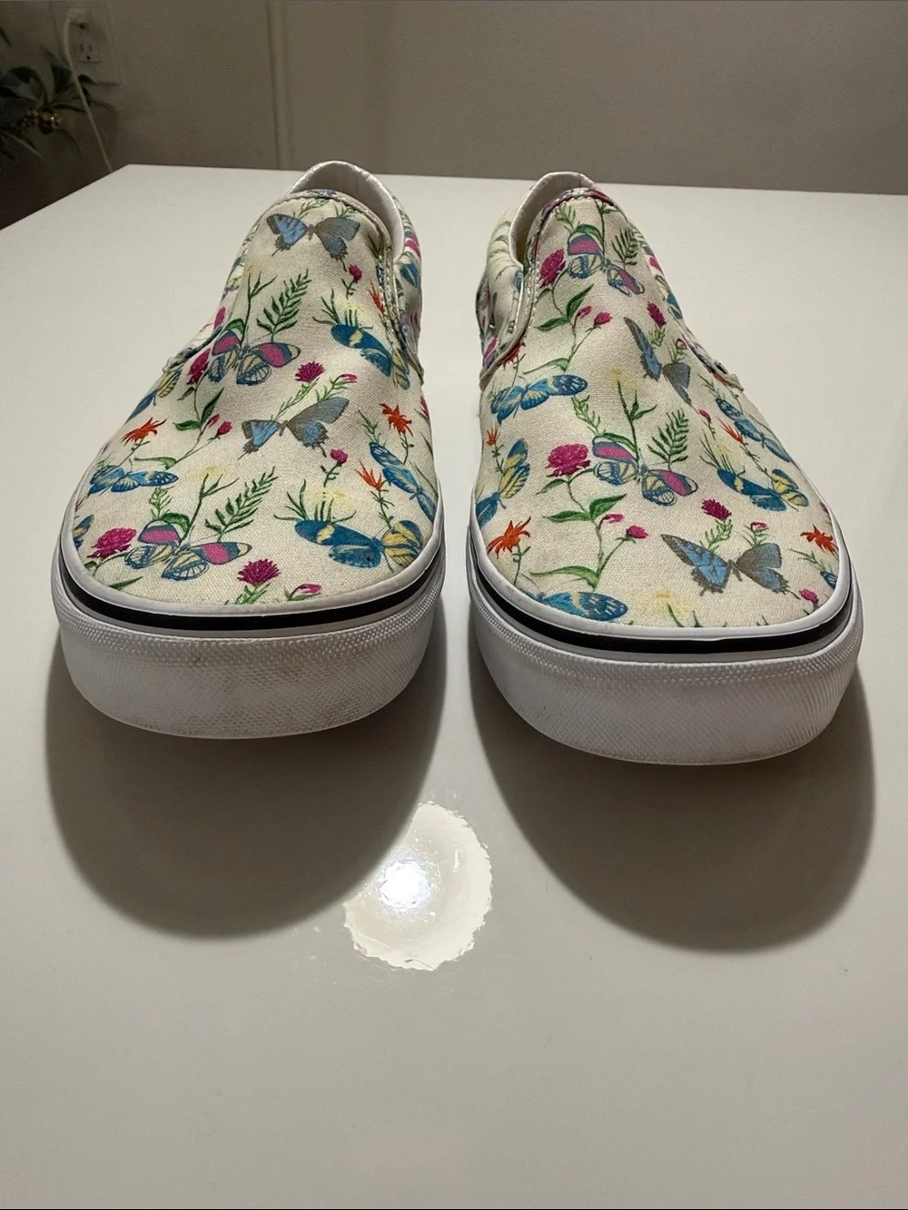 Vans Men's Size 12 Classic Slip On Butterfly Floral Sneaker Shoes Almost new